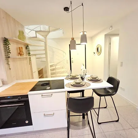 Urban Chic Duplex-2br With An Outdoor Space * Luxemburg