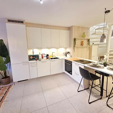 Appartement Urban Chic Duplex-2br With An Outdoor Space