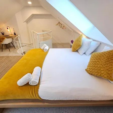 Appartement Urban Chic Duplex-2br With An Outdoor Space *